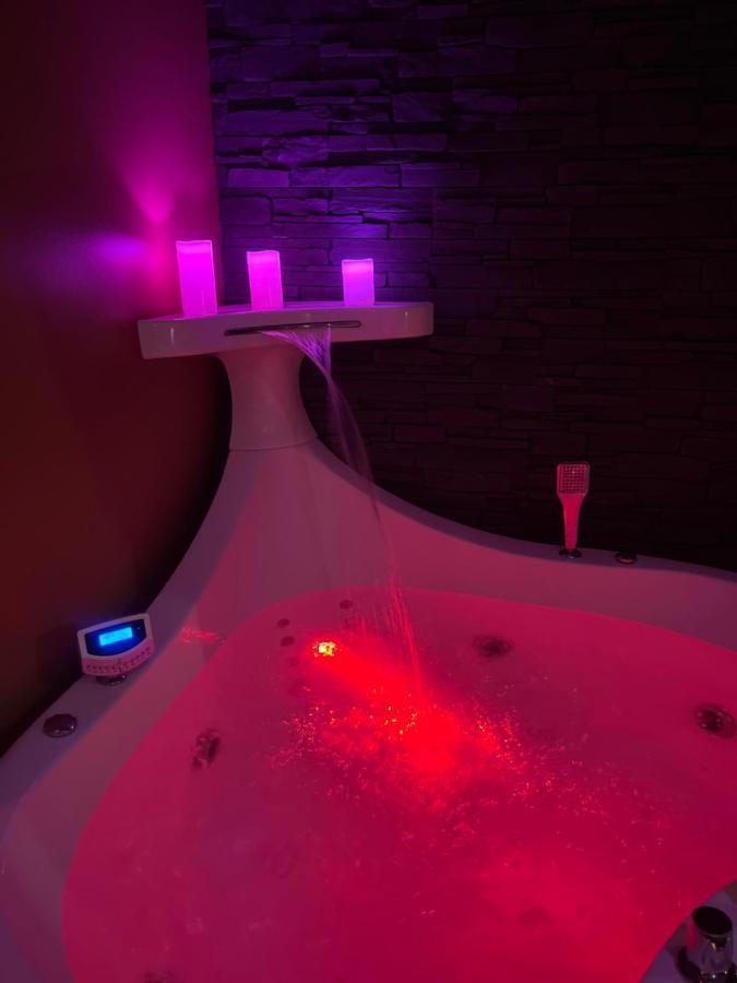 Homesparadise Loveroom Besançon Kültér fotó